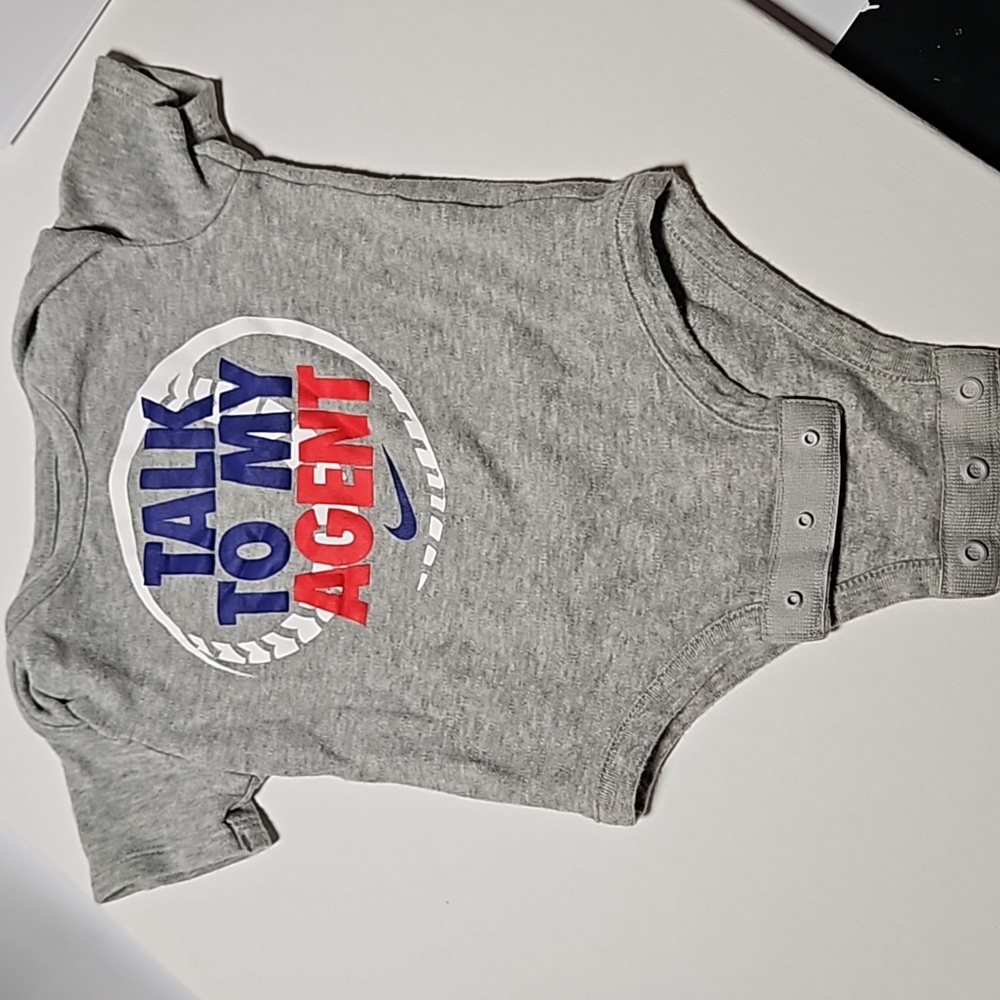 Nike 0-3 Months